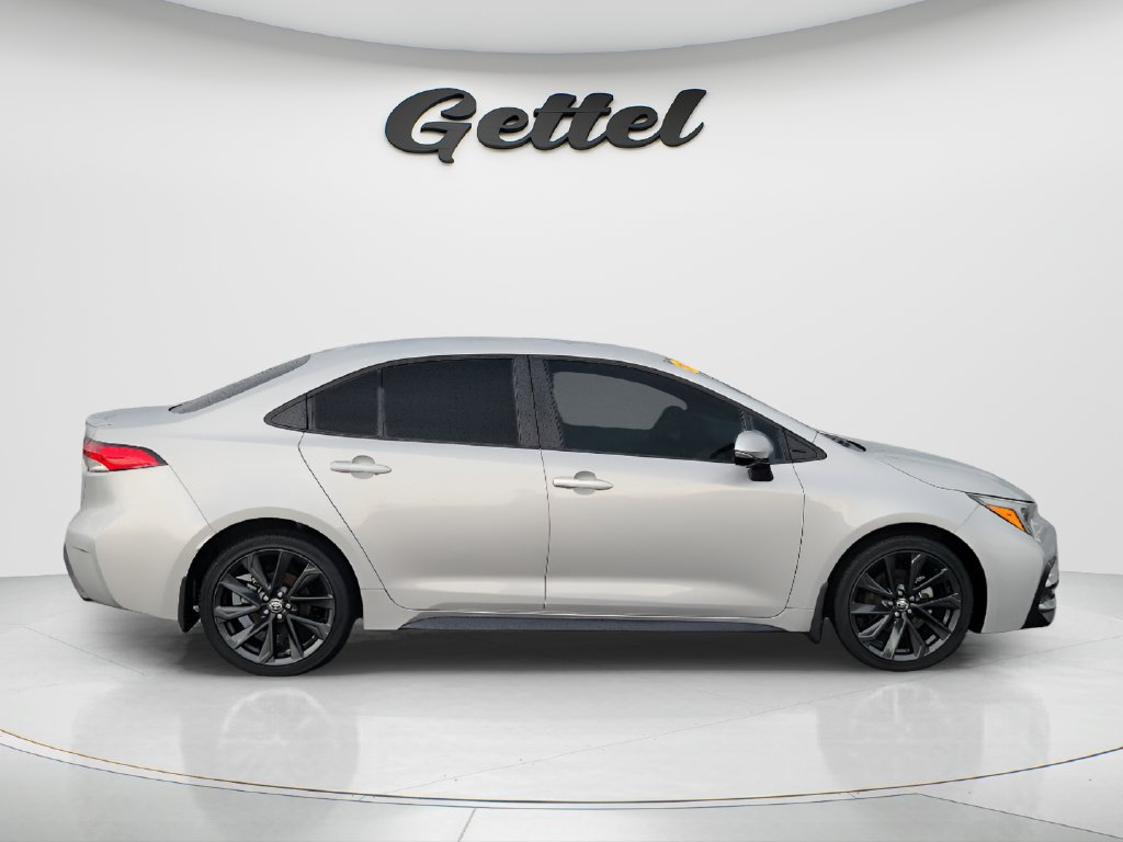 Used 2024 Toyota Corolla SE FWD image 4