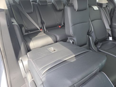 New 2026 Honda Odyssey Touring image 23