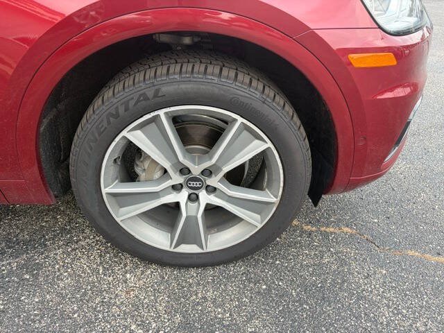 Used 2019 Audi Q5 Prestige w/ Prestige Package AWD/4WD image 19