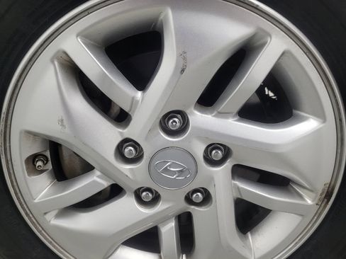 Used 2024 Hyundai Venue SE image 31