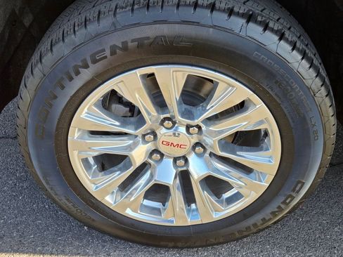 Used 2025 GMC Yukon Denali AWD/4WD image 10