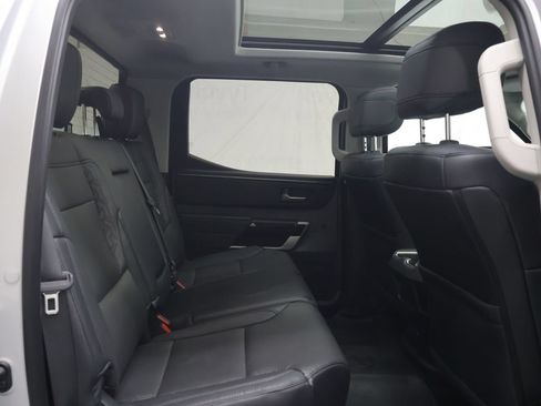 Used 2023 Toyota Tundra Limited AWD/4WD image 12
