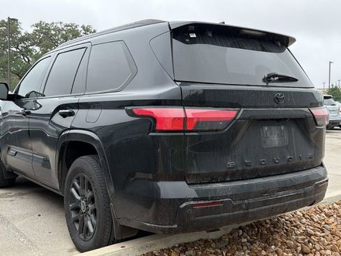 Used 2024 Toyota Sequoia Platinum RWD image 6