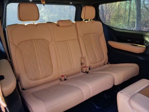 Used 2022 Jeep Grand Wagoneer Series III w/ Rear Seat Video Group 1 image 49