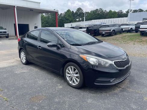 Used 2016 Kia Forte LX w/ LX Popular Plus Package FWD image 1