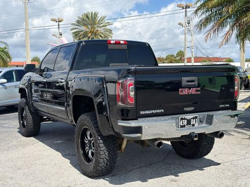 Used 2017 GMC Sierra 1500 SLT w/ SLT Premium Package image 3