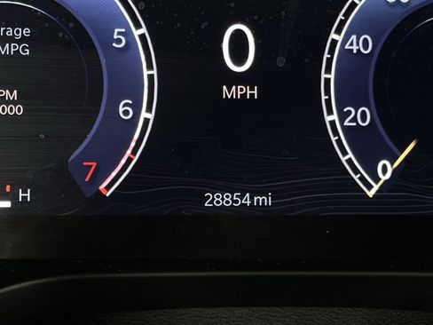 Certified 2024 Jeep Grand Cherokee L Limited w/ Luxury Tech Group II image 17