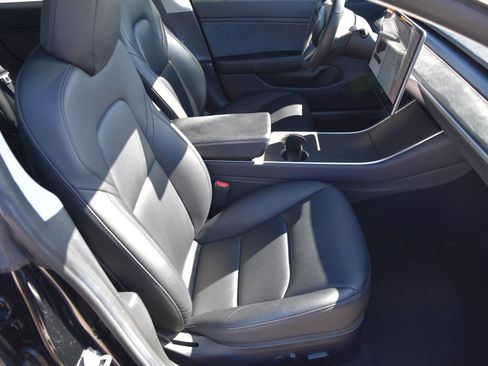 Used 2019 Tesla Model 3 Long Range image 10