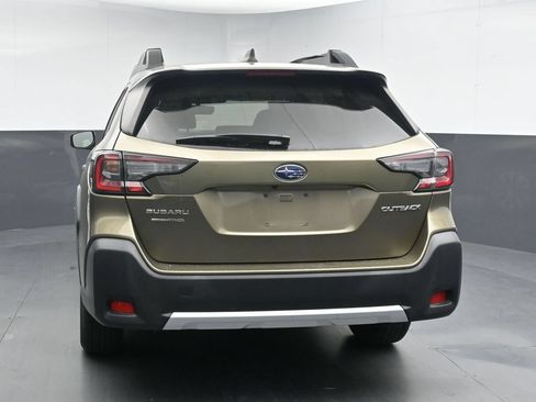 Used 2024 Subaru Outback Limited AWD/4WD image 7