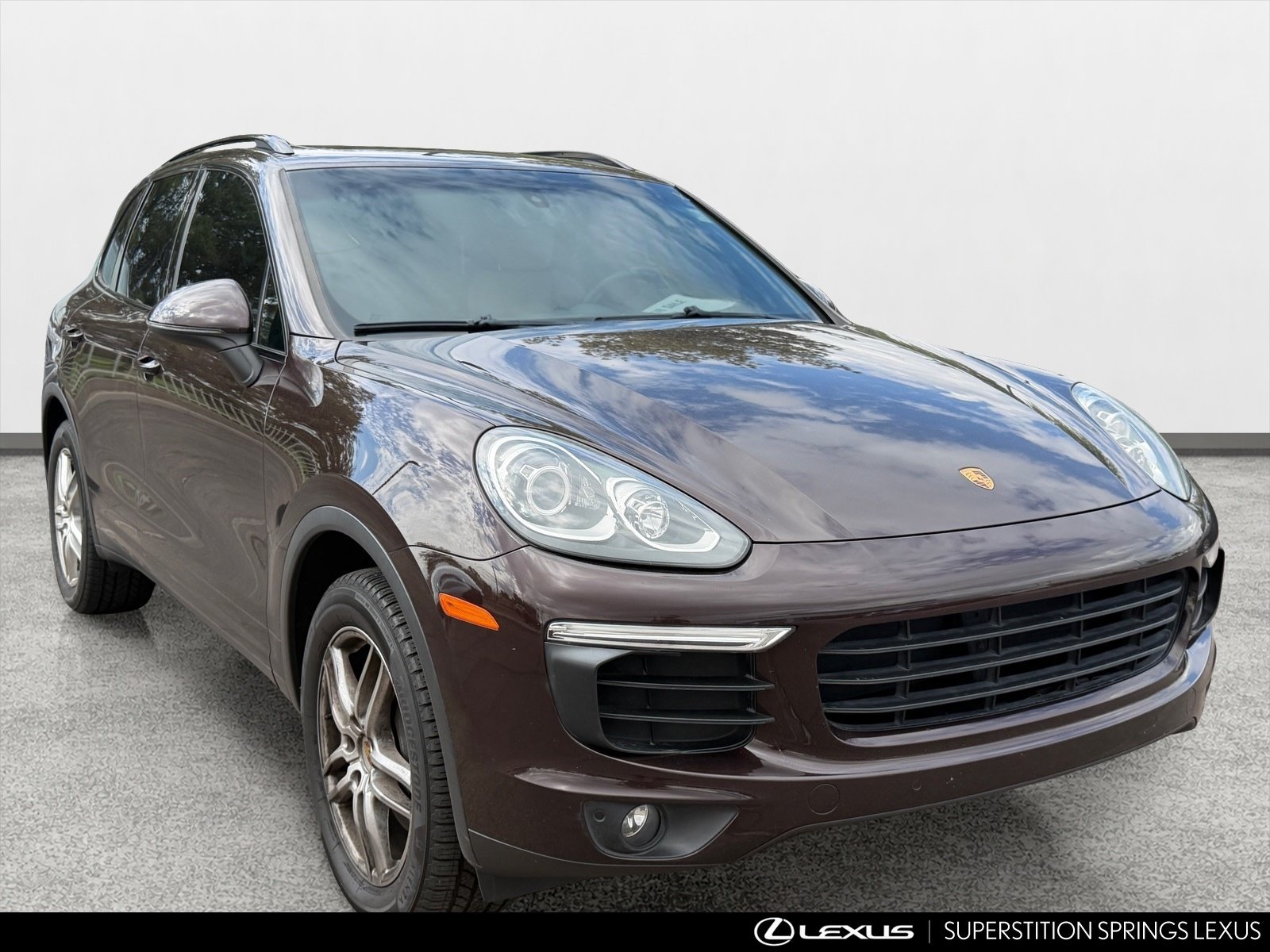 Used 2016 Porsche Cayenne AWD/4WD image 2