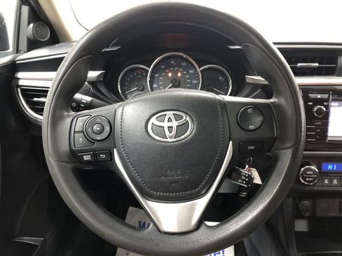 Used 2016 Toyota Corolla LE image 16