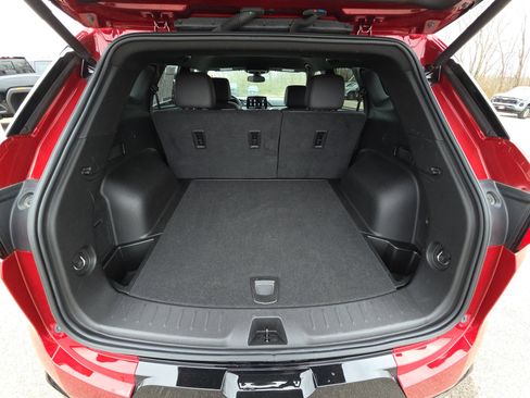 Used 2025 Chevrolet Blazer RS image 32