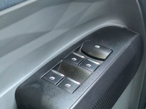 New 2025 Ford Maverick XL w/ Equipment Group 102A image 21