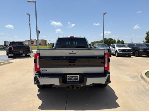 Used 2026 Ford F350 Platinum AWD/4WD image 4