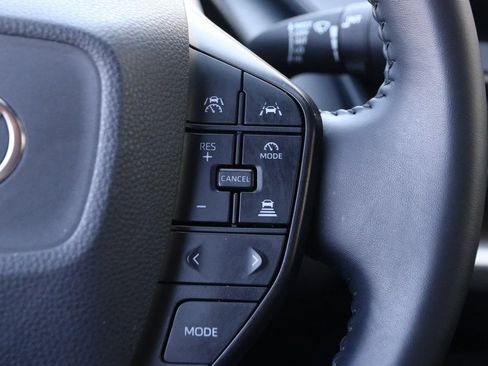 Used 2024 Toyota Prius LE image 12