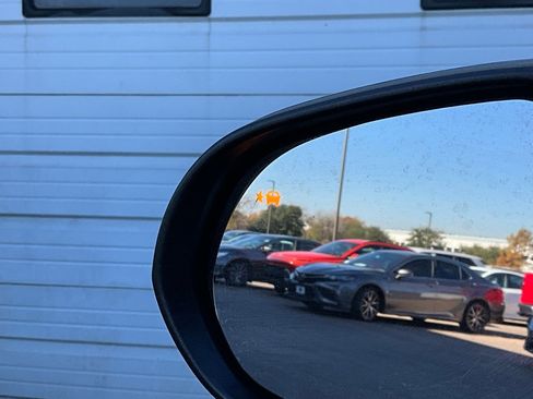 Used 2025 Buick Encore GX Preferred image 18