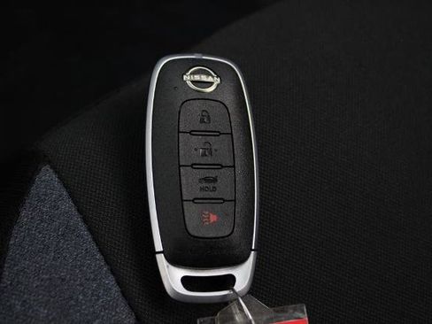 Certified 2025 Nissan Versa SV FWD image 29