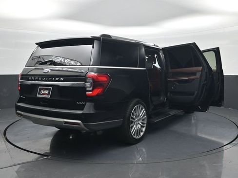 Used 2022 Ford Expedition Max Limited image 35