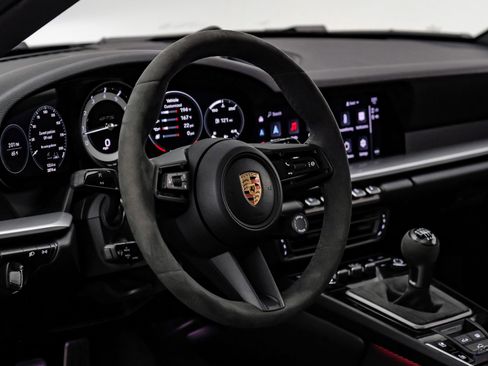 Used 2024 Porsche 911 Carrera GTS image 47