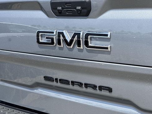 New 2026 GMC Sierra 1500 AT4X w/ LPO, Black Badging Package AWD/4WD image 28