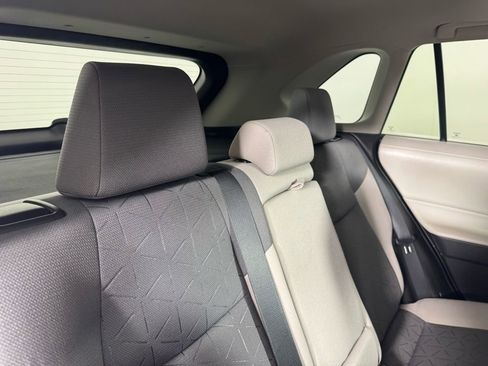 Used 2022 Toyota RAV4 XLE w/ Convenience Package image 35