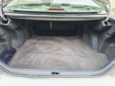 Used 2005 Toyota Camry LE image 18