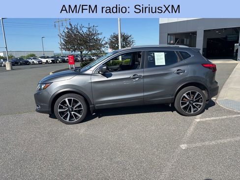 Used 2018 Nissan Rogue Sport SL AWD/4WD image 4
