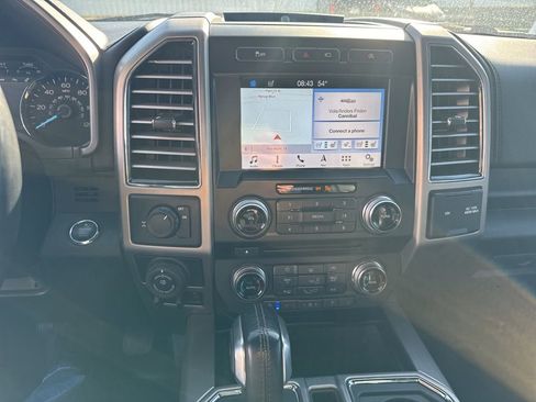 Used 2018 Ford F150 Platinum w/ Equipment Group 701A Luxury image 14