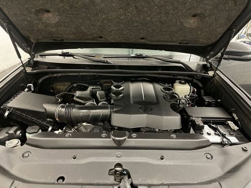 Used 2024 Toyota 4Runner SR5 Premium image 23