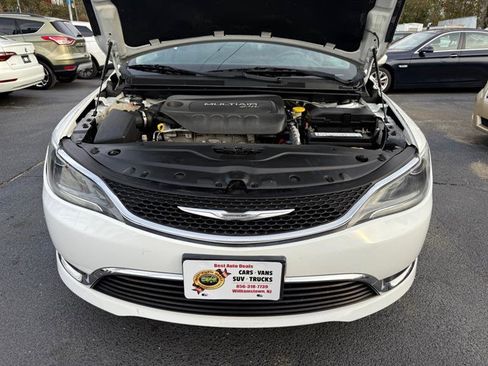 Used 2015 Chrysler 200 Limited w/ Convenience Group image 33