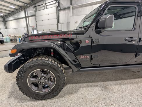 Used 2021 Jeep Gladiator Rubicon AWD/4WD image 7