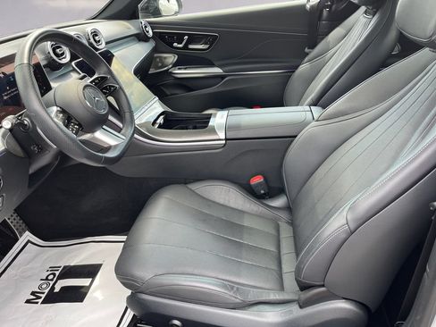 Certified 2025 Mercedes-Benz CLE 300 4MATIC Coupe image 9
