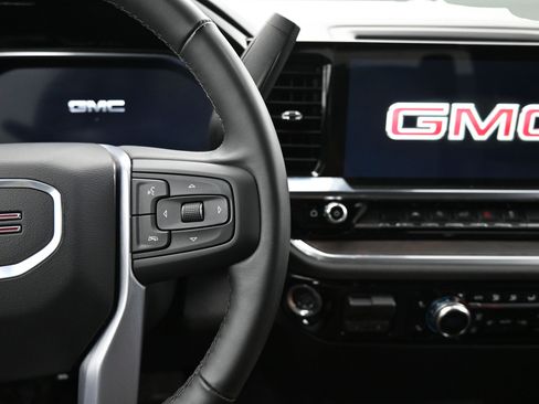 Used 2026 GMC Sierra 1500 SLT AWD/4WD image 22