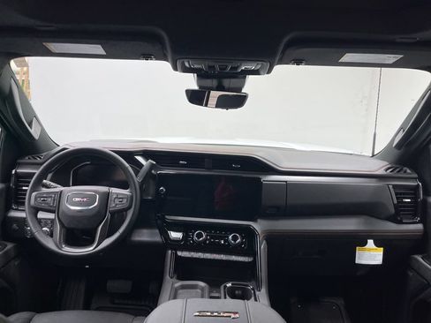 New 2026 GMC Sierra 2500 AT4 w/ AT4 Premium Plus Package AWD/4WD image 6