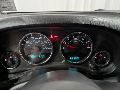 Used 2015 Jeep Wrangler Unlimited Sport image 15