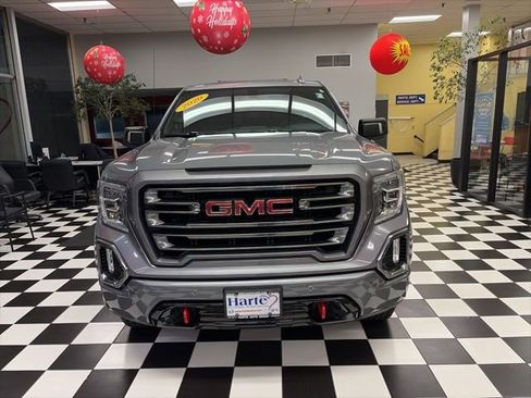 Used 2020 GMC Sierra 1500 AT4 w/ AT4 Premium Package image 3