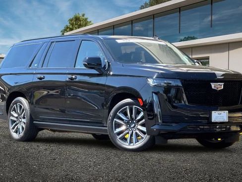 Certified 2024 Cadillac Escalade ESV Sport Platinum image 1