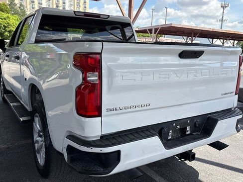 Used 2021 Chevrolet Silverado 1500 Custom RWD image 2