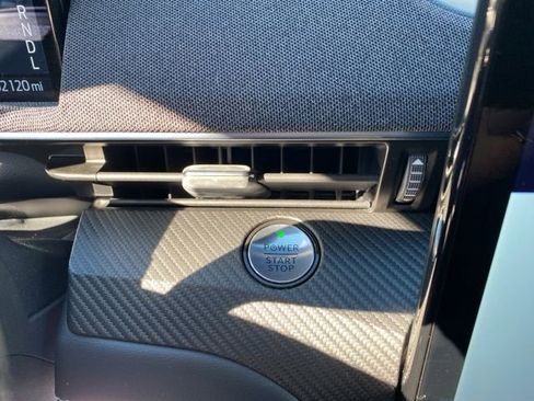 Used 2021 Ford Mustang Mach-E Premium image 31