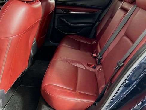 Used 2020 MAZDA MAZDA3 Hatchback w/ Premium Package image 5