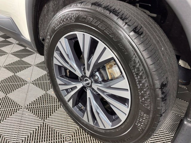 Used 2023 Nissan Rogue SV w/ SV Premium B Package FWD image 15