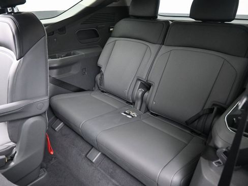 Used 2024 Kia EV9 Light Long Range image 34