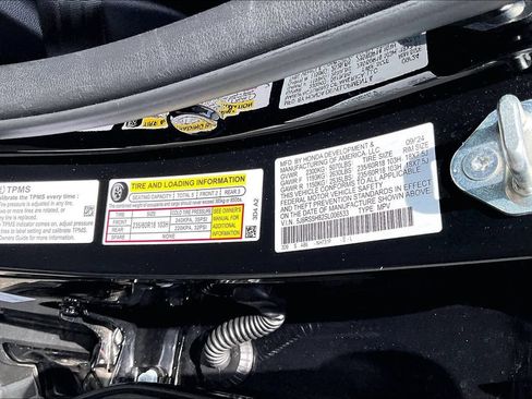 Used 2025 Honda CR-V Sport-L image 16