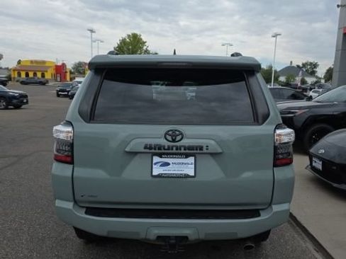 Used 2022 Toyota 4Runner Trail Special Edition AWD/4WD image 4