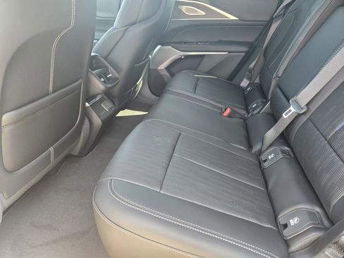 New 2025 Cadillac Lyriq Luxury RWD image 19
