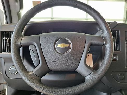 Used 2025 Chevrolet Express 2500 w/ Driver Convenience Package RWD image 10