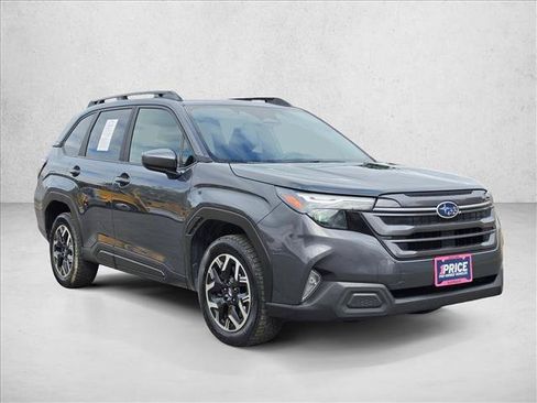 Used 2025 Subaru Forester Premium w/ Convenience Package #1 AWD/4WD image 7