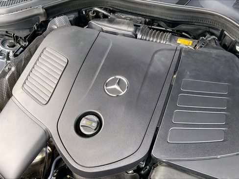 Used 2023 Mercedes-Benz GLC 300 4MATIC image 33