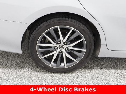 Used 2024 Toyota Camry XLE image 6