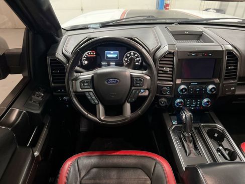 Used 2018 Ford F150 Lariat w/ Equipment Group 502A Luxury AWD/4WD image 11